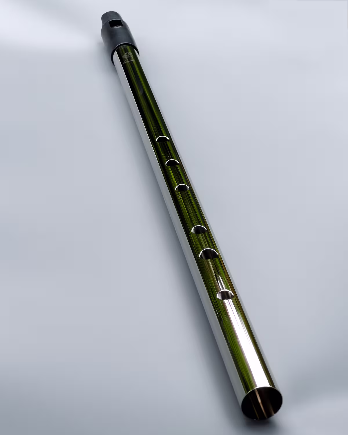 Howard Classic Low D whistle in nickel finish, handcrafted for exceptional tuning, balance and rich tonal quality.